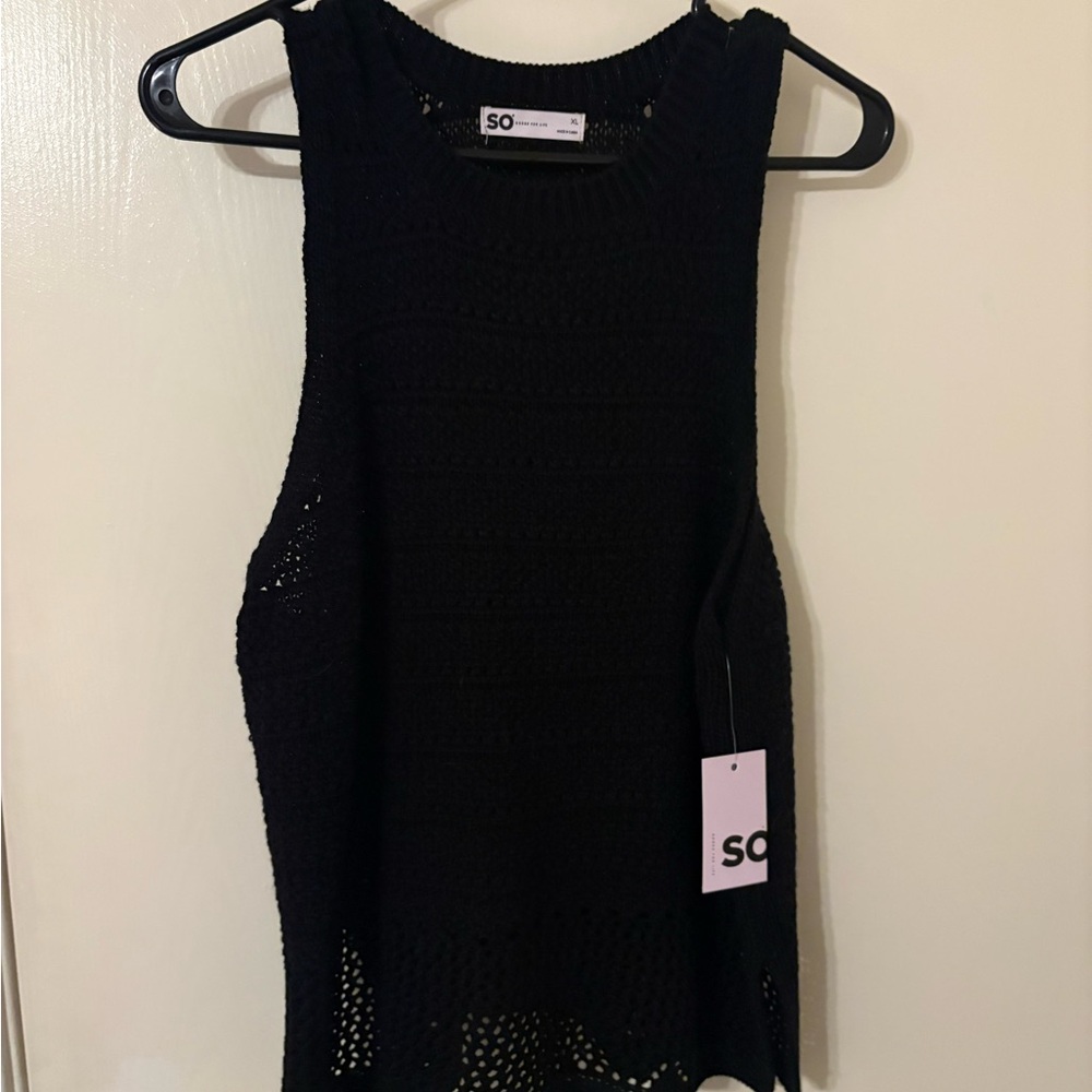 SO Women's Black Sleeveless Knit Top